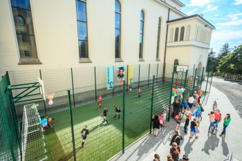 Львівські підприємці реалізовують дитячі мрії: у місті з’явився новий спортмайданчик